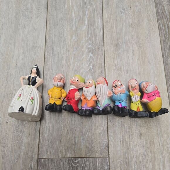Snow White & The Seven Dwarfs Collection Of Ceramic Hand Painted Figures Vintage - Picture 1 of 16